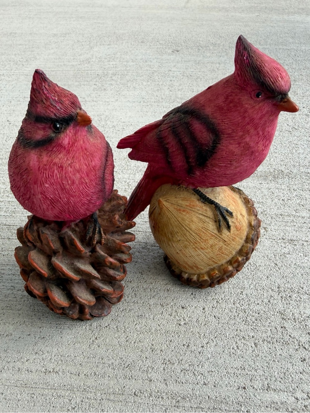 Vintage Red Cardinal Bird Figurines Pine Cone Acorn Resin Nature Decor Set of 2
